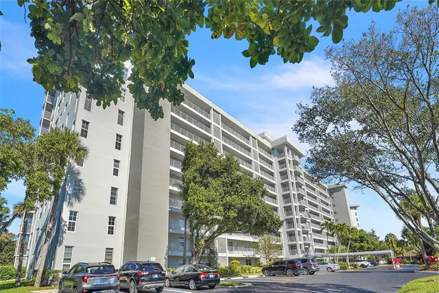 $359,000 | 4015 West Palm Aire Drive, Unit 703, Pompano Beach, FL 33069