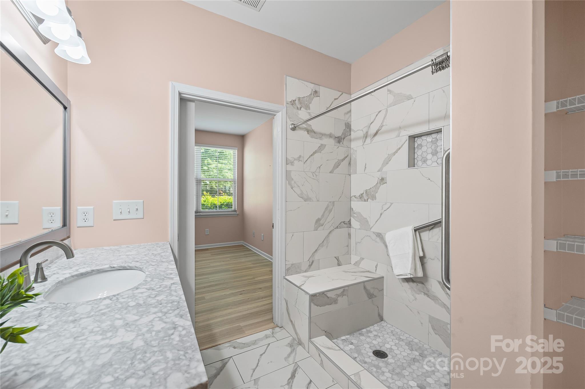 811 Ledgestone Court Tega Cay, SC 29708 - Photo 24 of 48