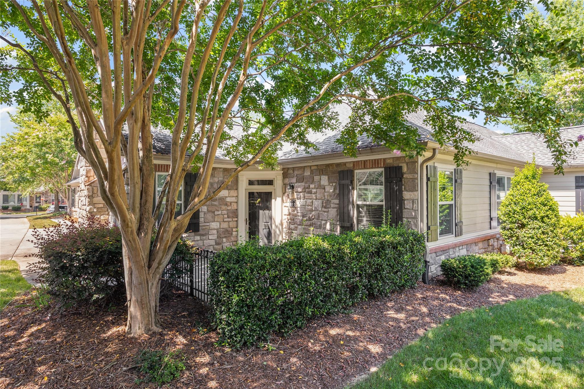 811 Ledgestone Court Tega Cay, SC 29708 - Photo 25 of 48