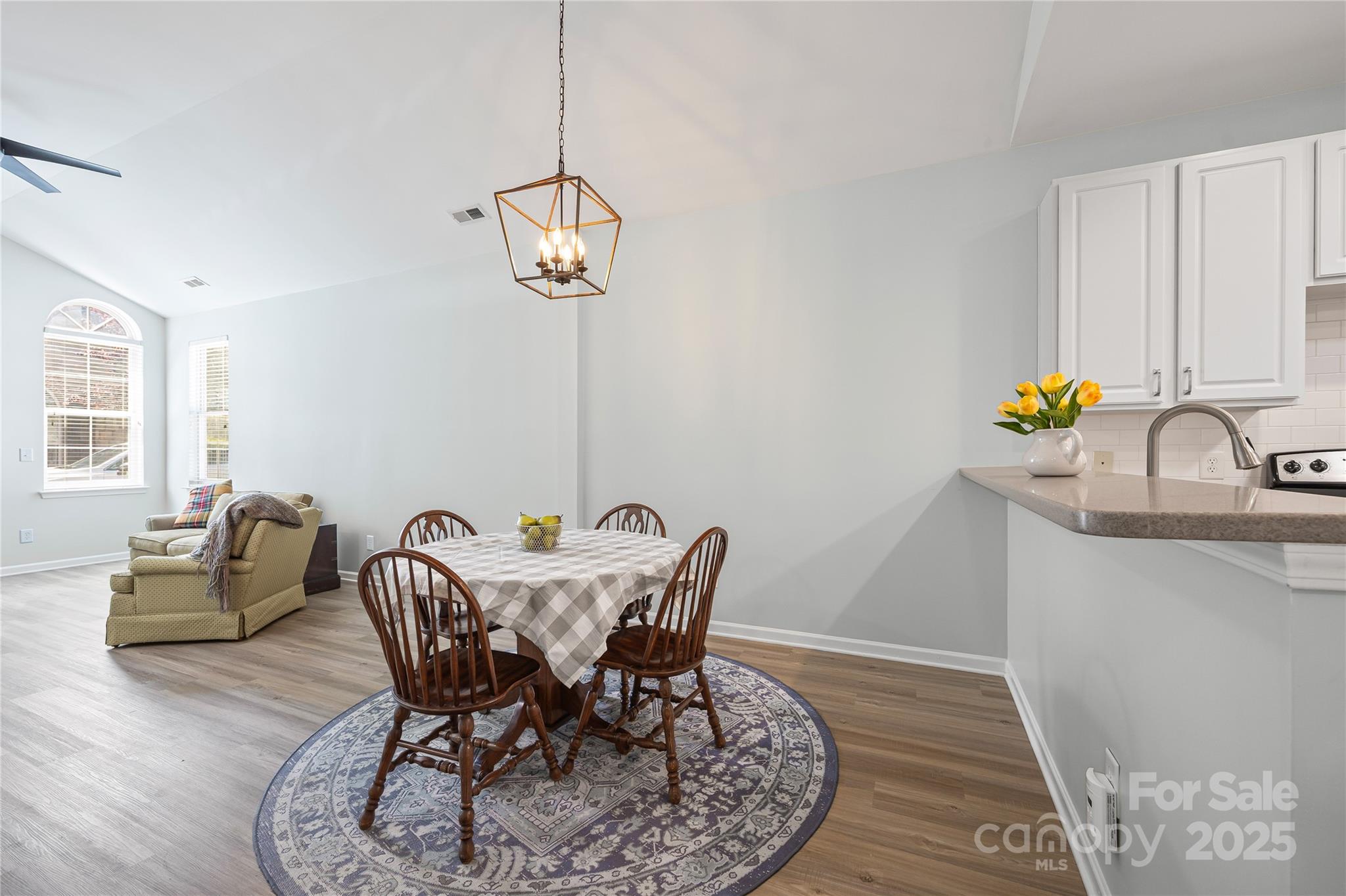 811 Ledgestone Court Tega Cay, SC 29708 - Photo 10 of 48