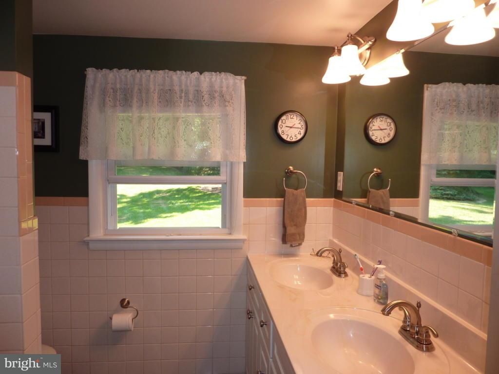 3113 Randy Road Lancaster, PA 17601 - Photo 28 of 41 Gallery Image 28