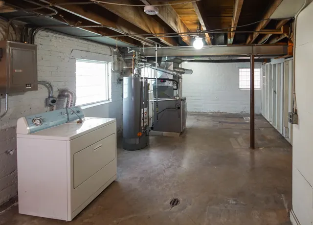 $320,000 | 1442 Oak Park Avenue, Berwyn, IL 60402