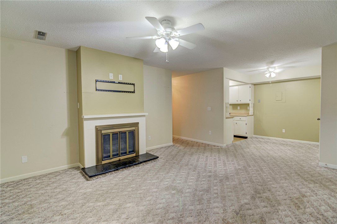 427 Woodside Trail, Unit 13 Decatur, IL 62521 - Photo 5 of 14 Gallery Image 5