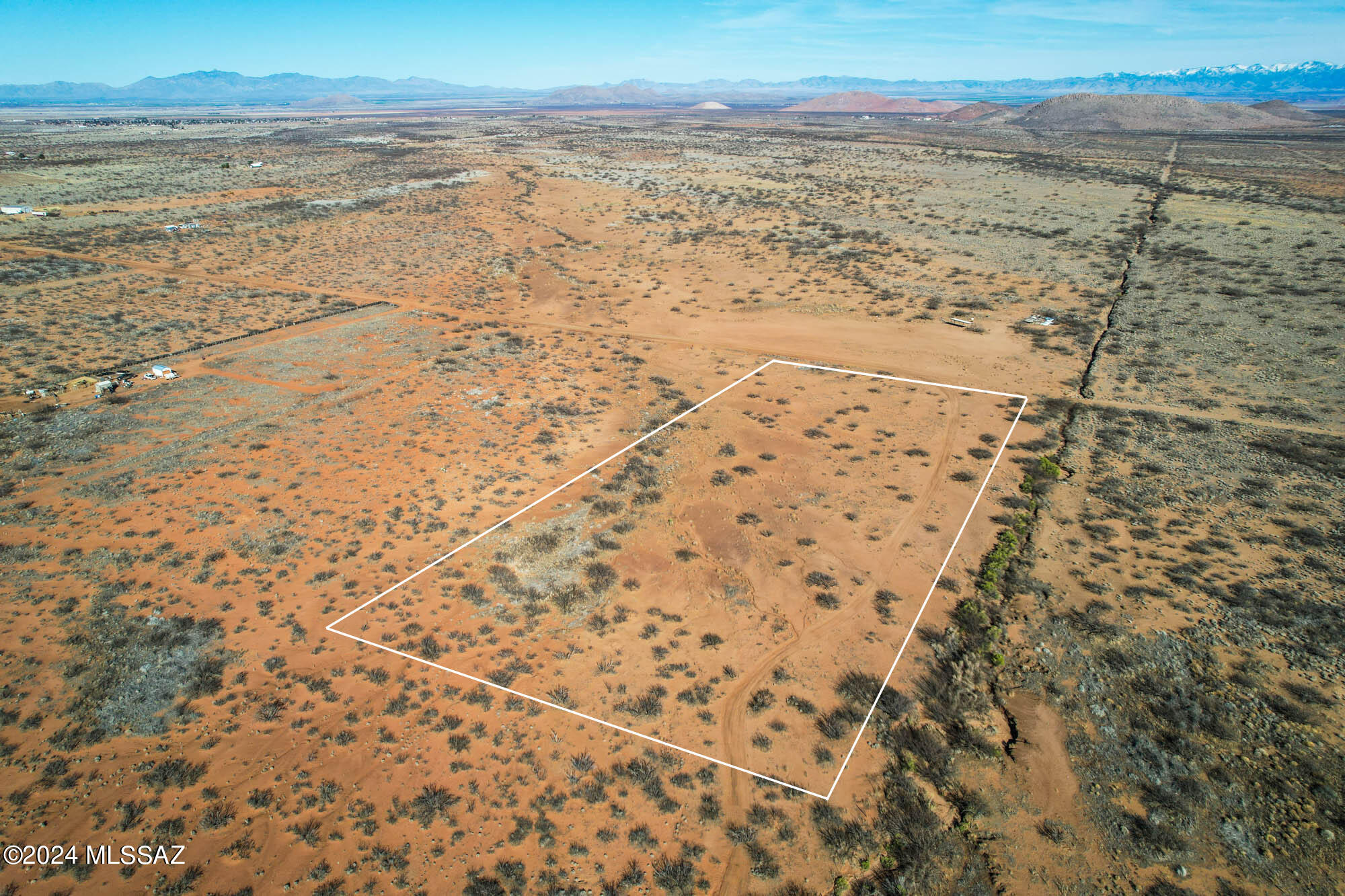 4-acres South Central Road, Unit 31 Pearce, AZ 85625 - Photo 4 of 13 Gallery Image 4