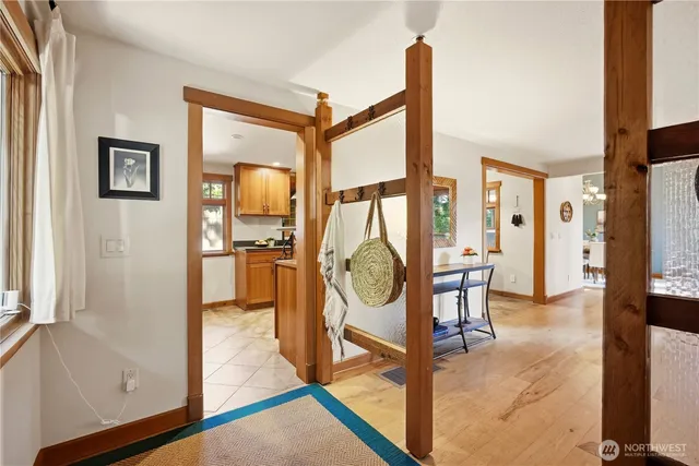 $780,000 | 19202 12th Avenue Northeast, Shoreline, WA 98155