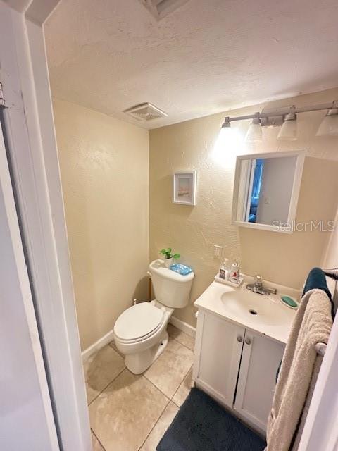 323 Amherst Avenue, Unit 52 Sarasota, FL 34232 - Photo 9 of 16