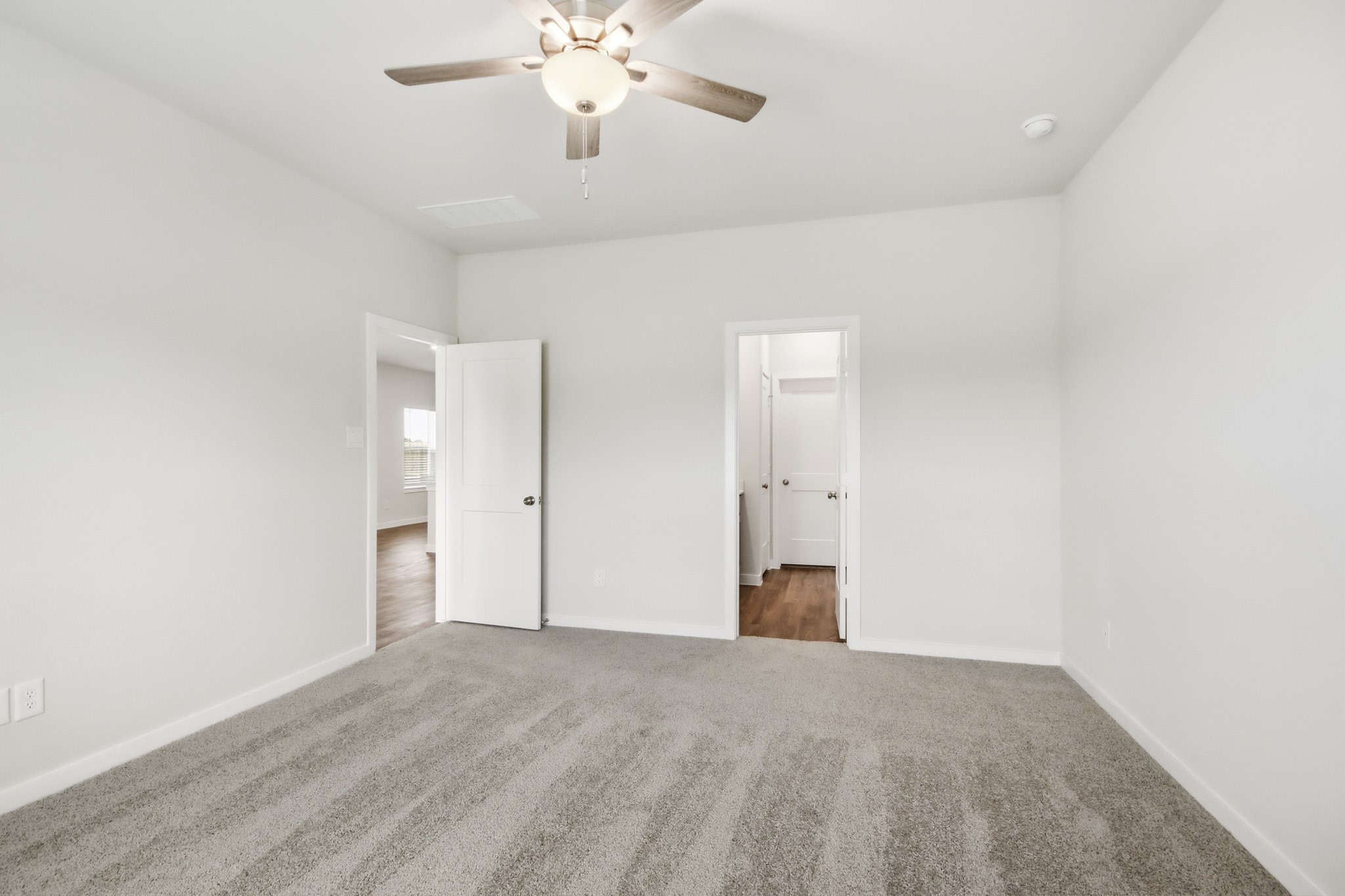 253 Spring Drive Hockley, TX 77447 - Photo 10 of 22