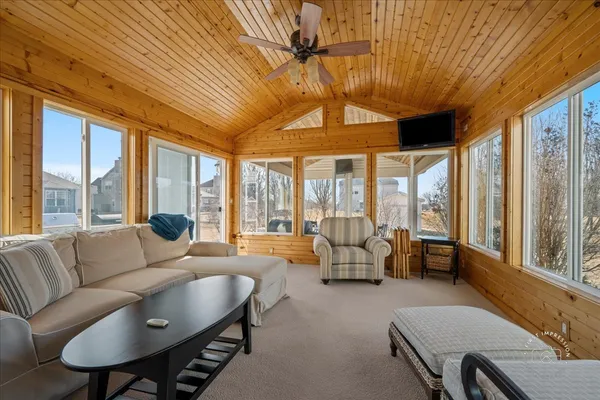 $625,000 | 2518 Imgrund Road, North Aurora, IL 60542