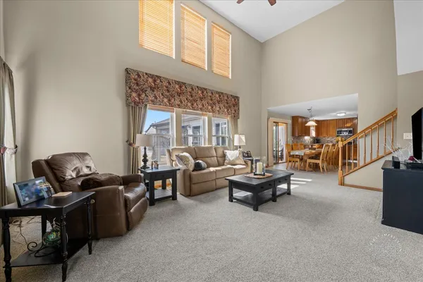 $625,000 | 2518 Imgrund Road, North Aurora, IL 60542