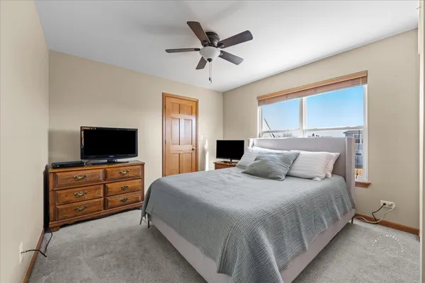 $625,000 | 2518 Imgrund Road, North Aurora, IL 60542