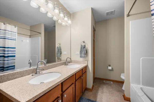 $625,000 | 2518 Imgrund Road, North Aurora, IL 60542