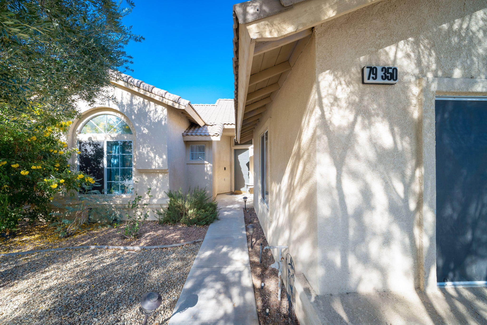 79350 Paseo Del Rey La Quinta, CA 92253 - Photo 2 of 41 a view of entryway