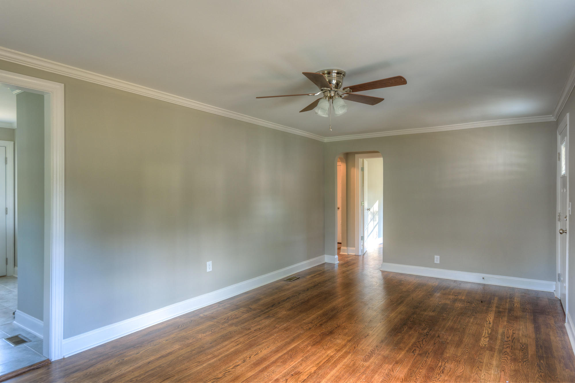 2008 Schmidt Road Chattanooga, TN 37412 - Photo 16 of 34 living_3