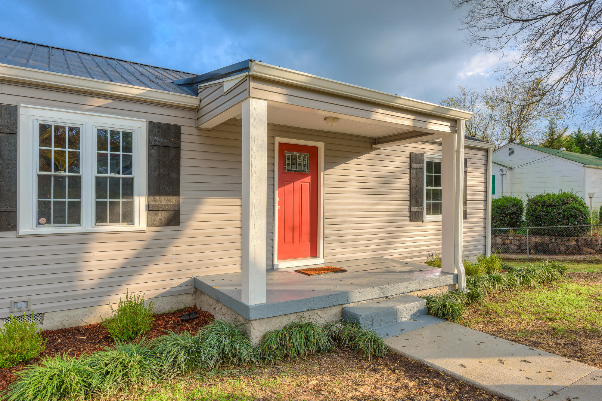 2008 Schmidt Road Chattanooga, TN 37412 - Photo 4 of 34 xfront_4