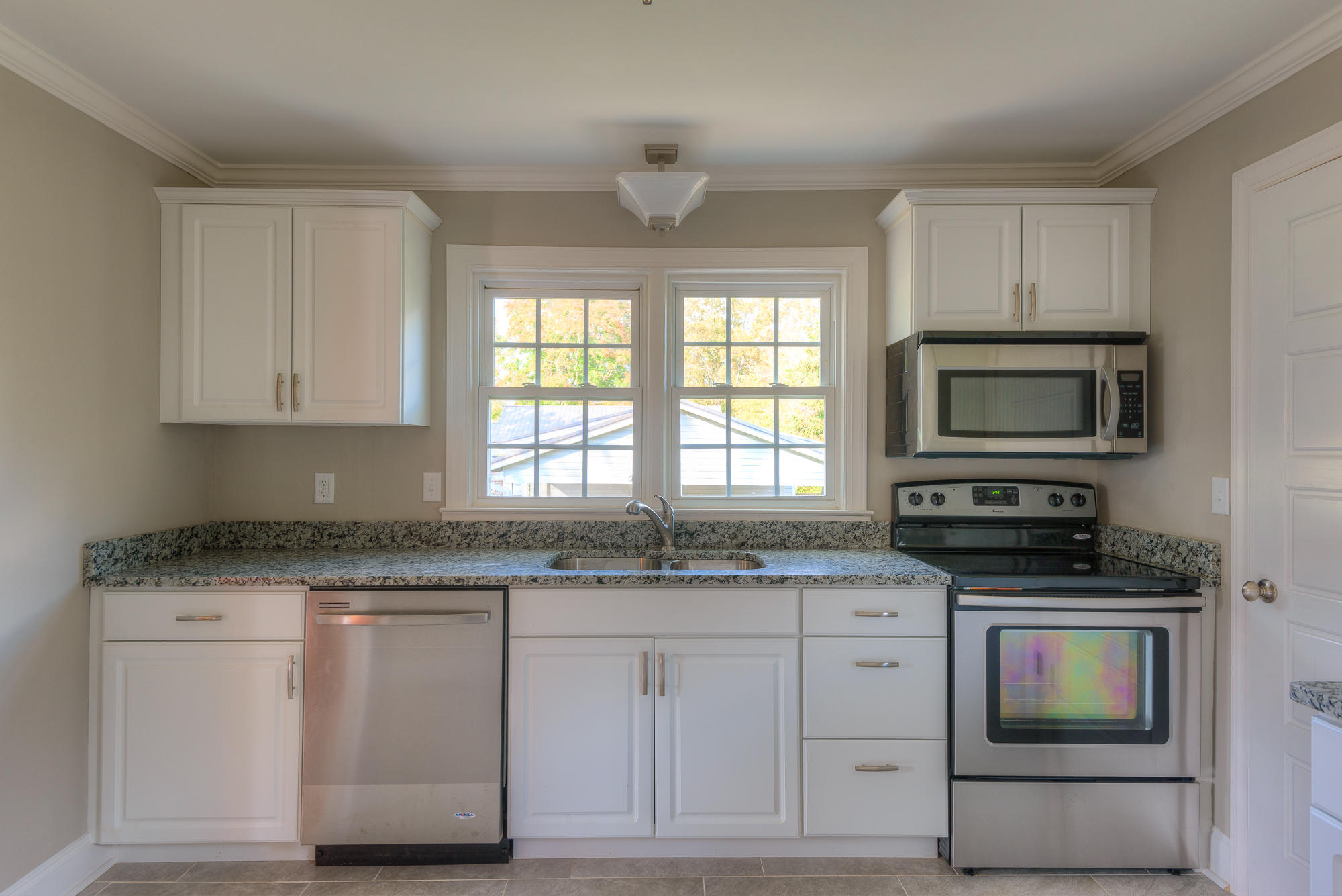 2008 Schmidt Road Chattanooga, TN 37412 - Photo 6 of 34 kitchen_2