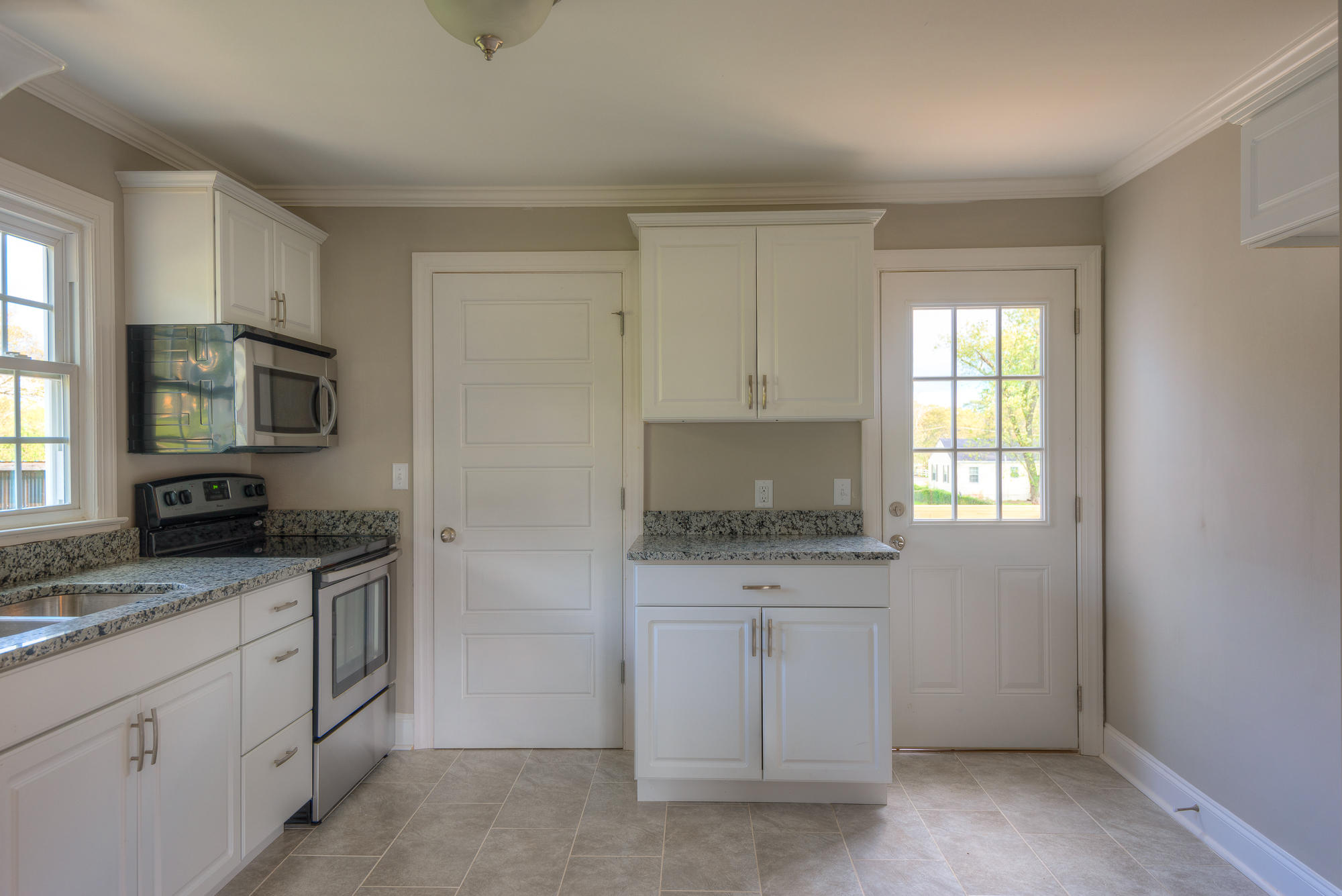 2008 Schmidt Road Chattanooga, TN 37412 - Photo 7 of 34 kitchen_3
