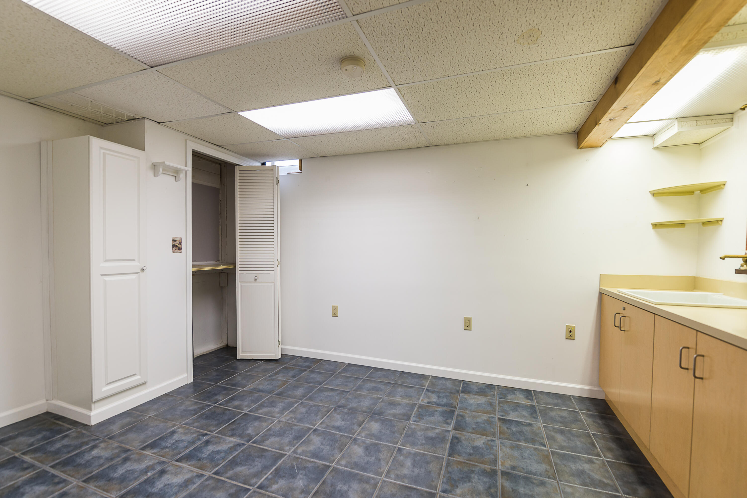 14677 Newburgh Road Livonia, MI 48154 - Photo 36 of 54 DSC_6203