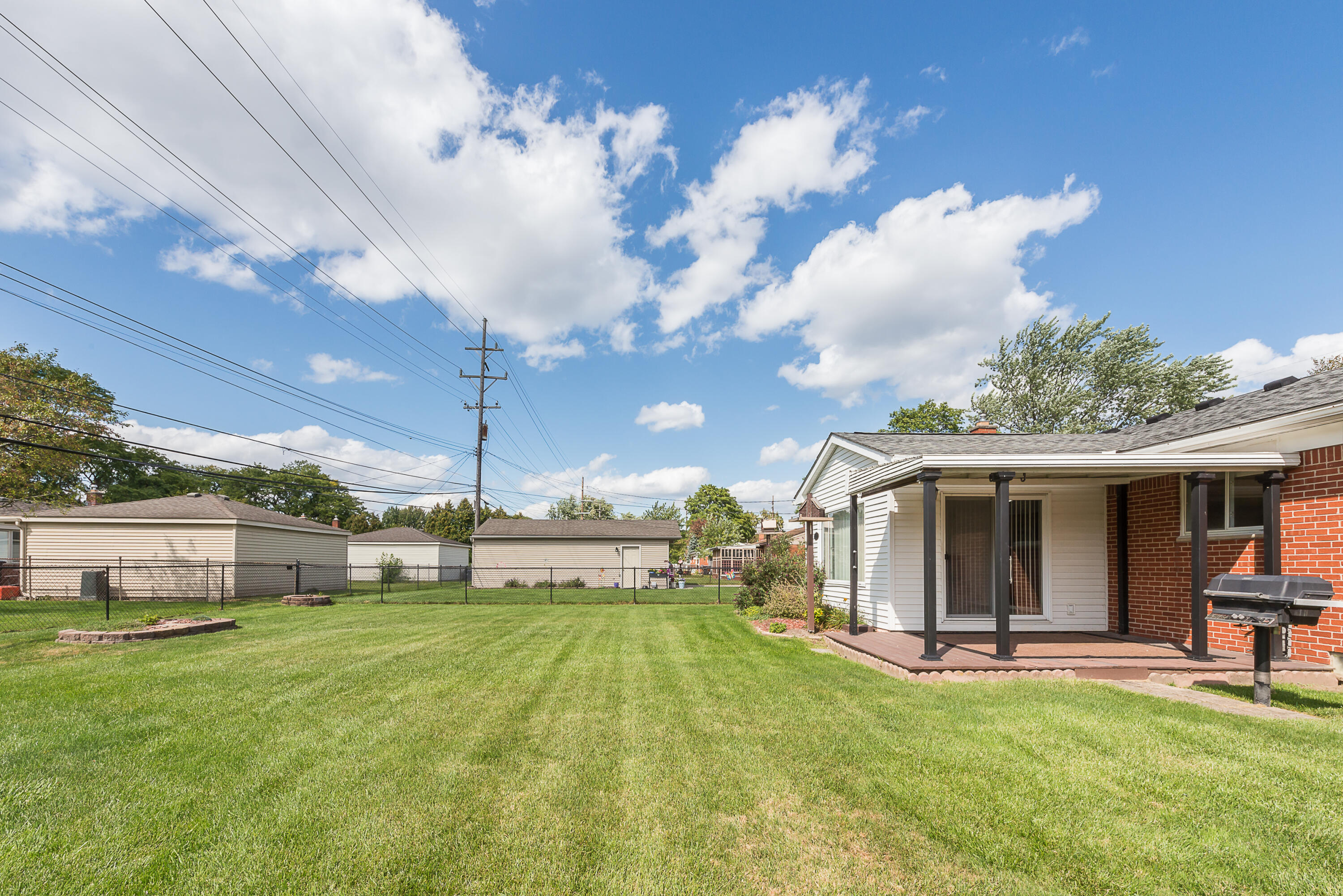14677 Newburgh Road Livonia, MI 48154 - Photo 47 of 54 DSC_5986
