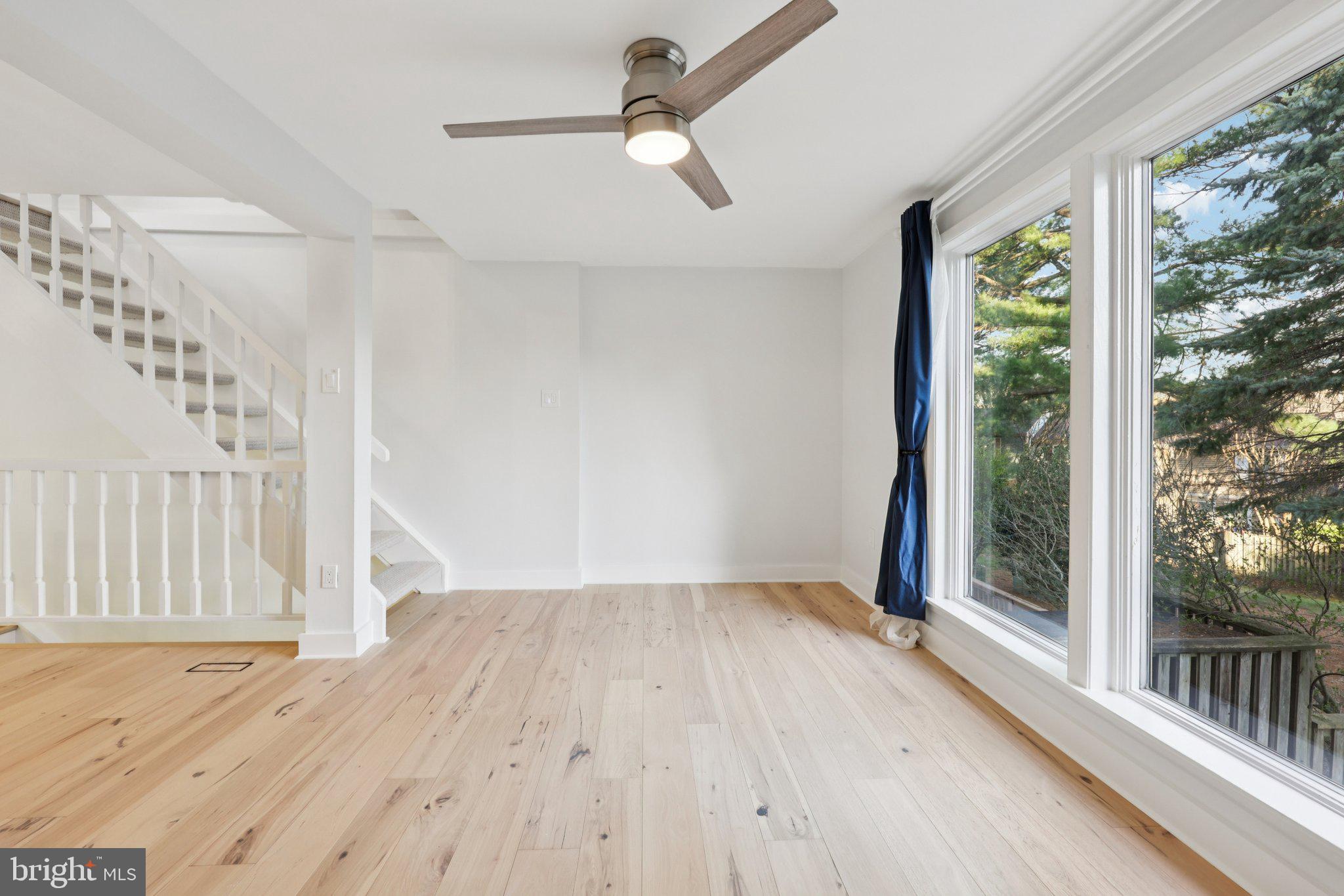 1666 Harvest Green Court Reston, VA 20194 - Photo 15 of 46 Large Picture Window