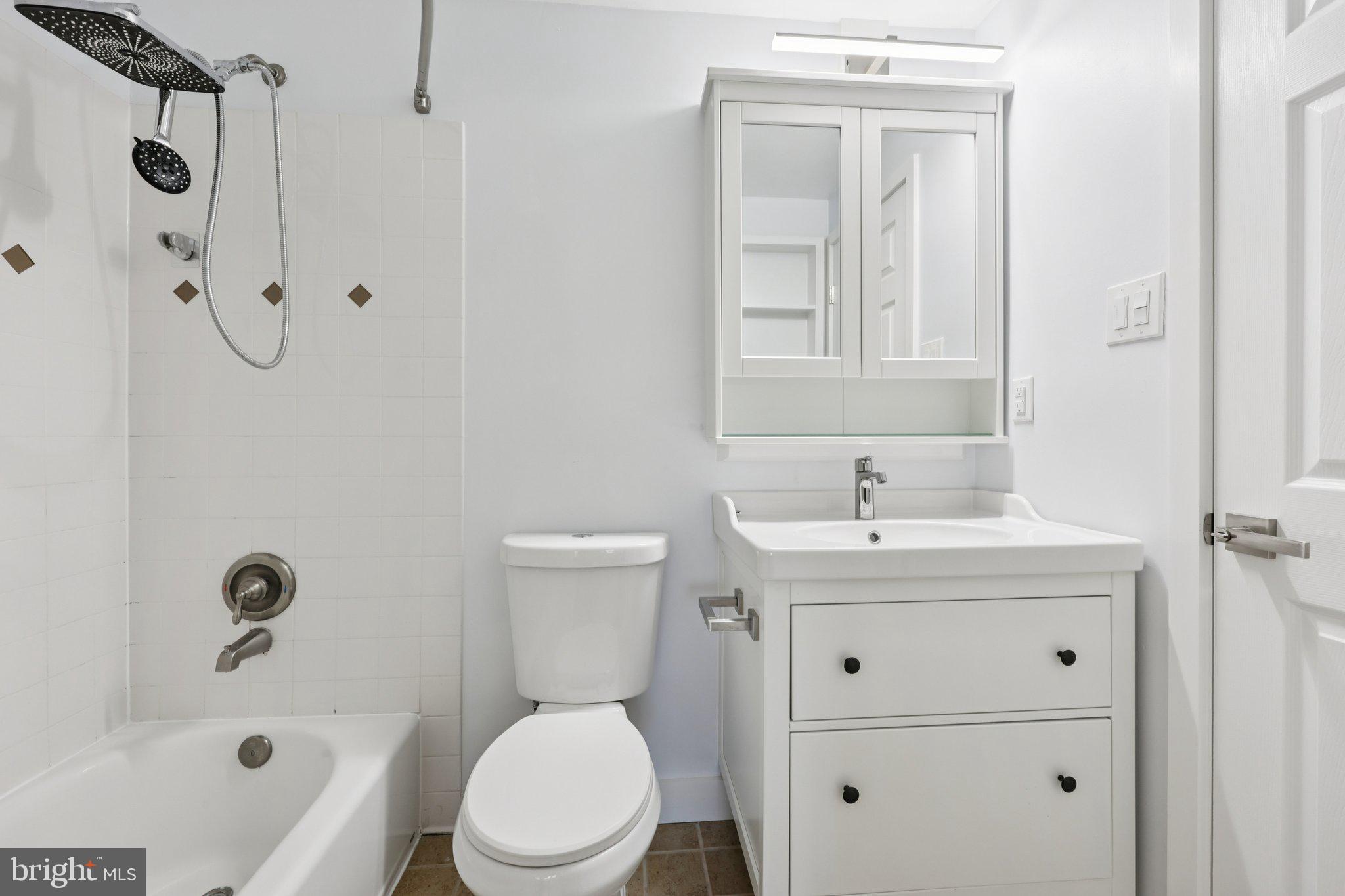 1666 Harvest Green Court Reston, VA 20194 - Photo 21 of 46 Main Shared Bedroom on 2nd Floor