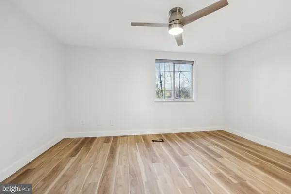 $500,000 | 1666 Harvest Green Court, Reston, VA 20194