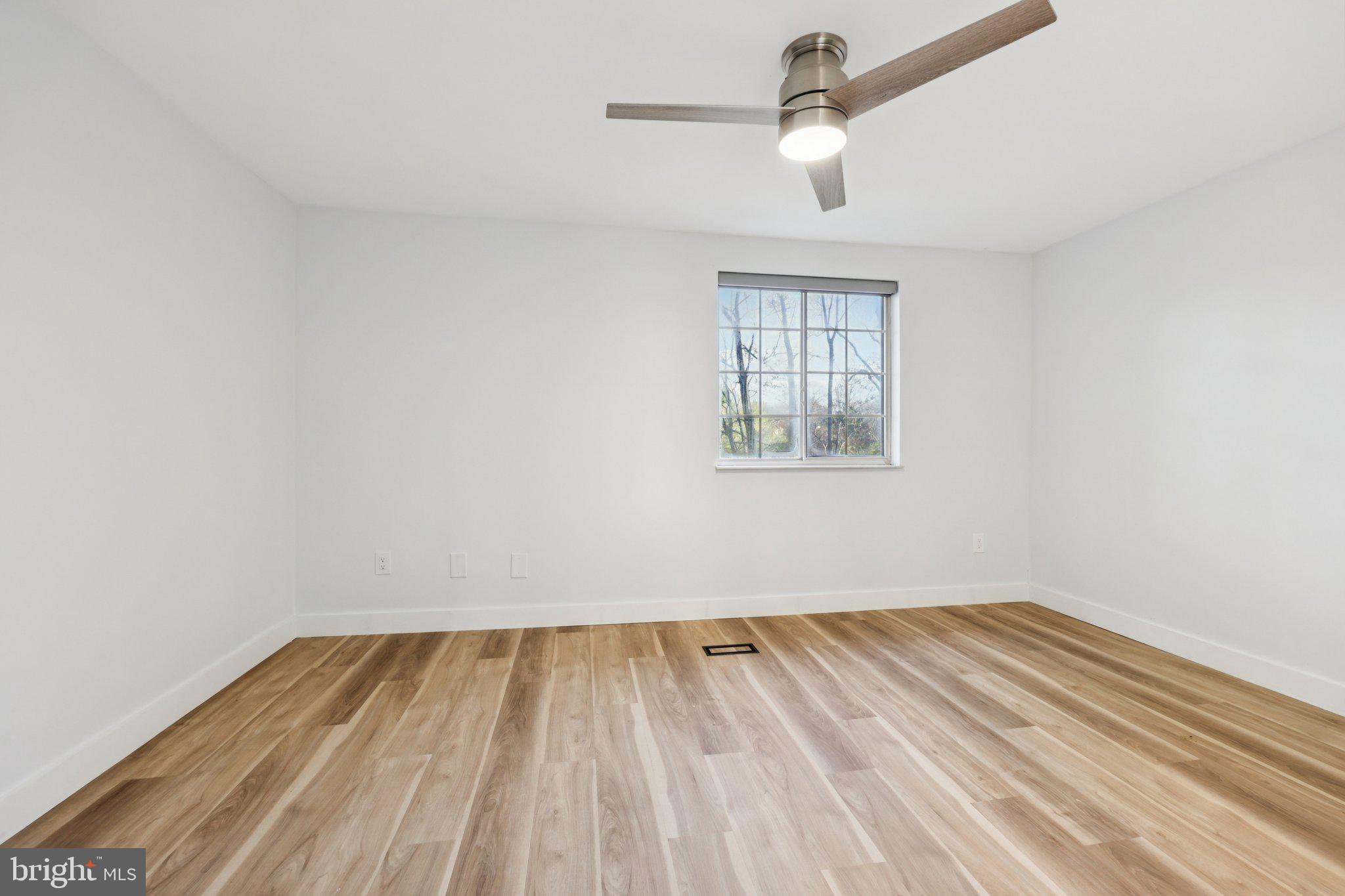 1666 Harvest Green Court Reston, VA 20194 - Photo 23 of 46 Primary Bedroom