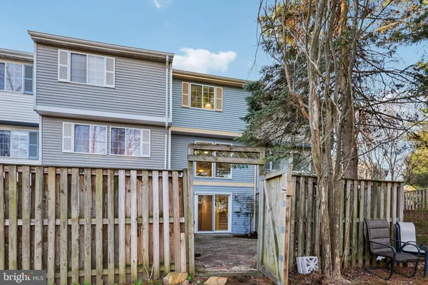 $500,000 | 1666 Harvest Green Court, Reston, VA 20194