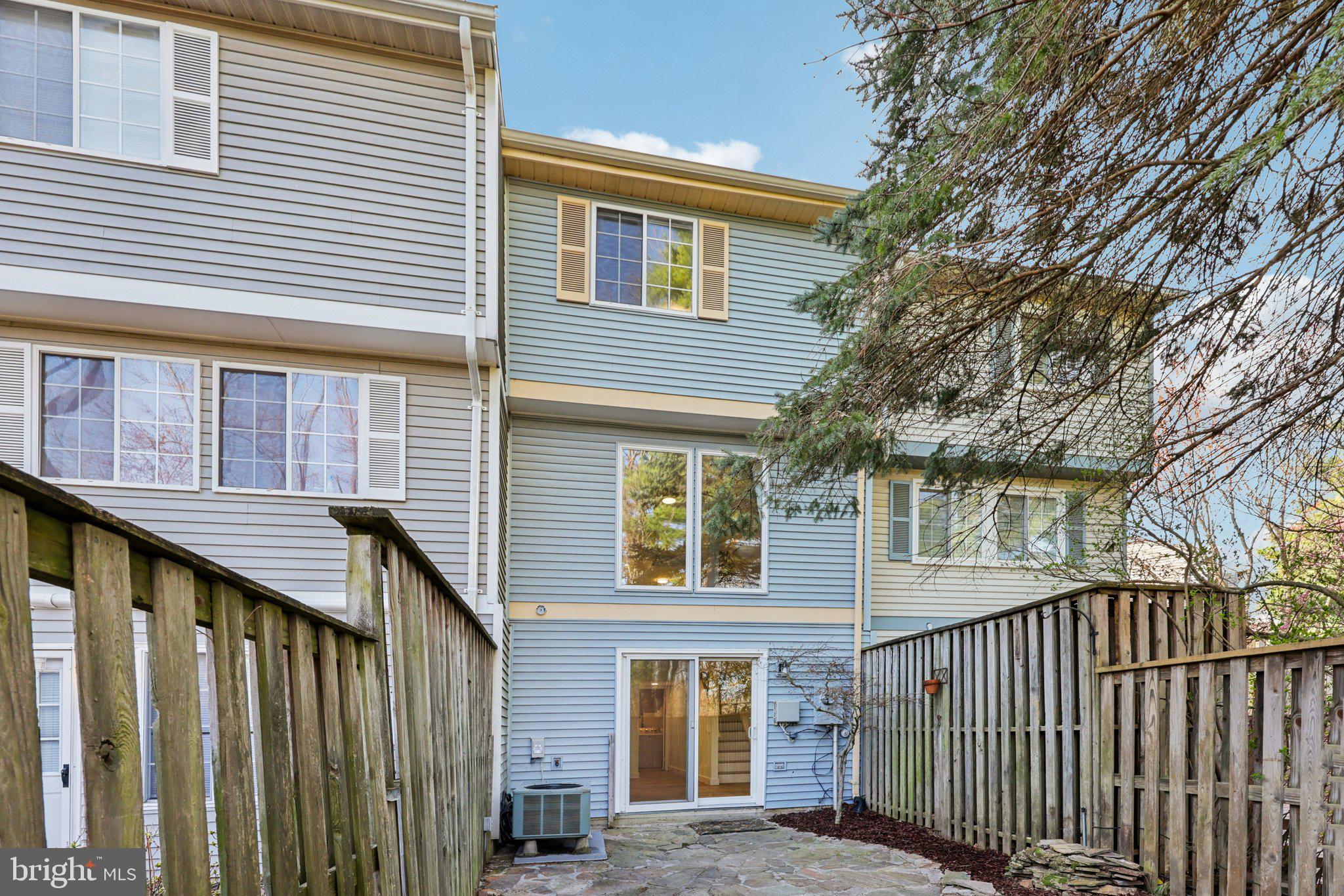 1666 Harvest Green Court Reston, VA 20194 - Photo 42 of 46