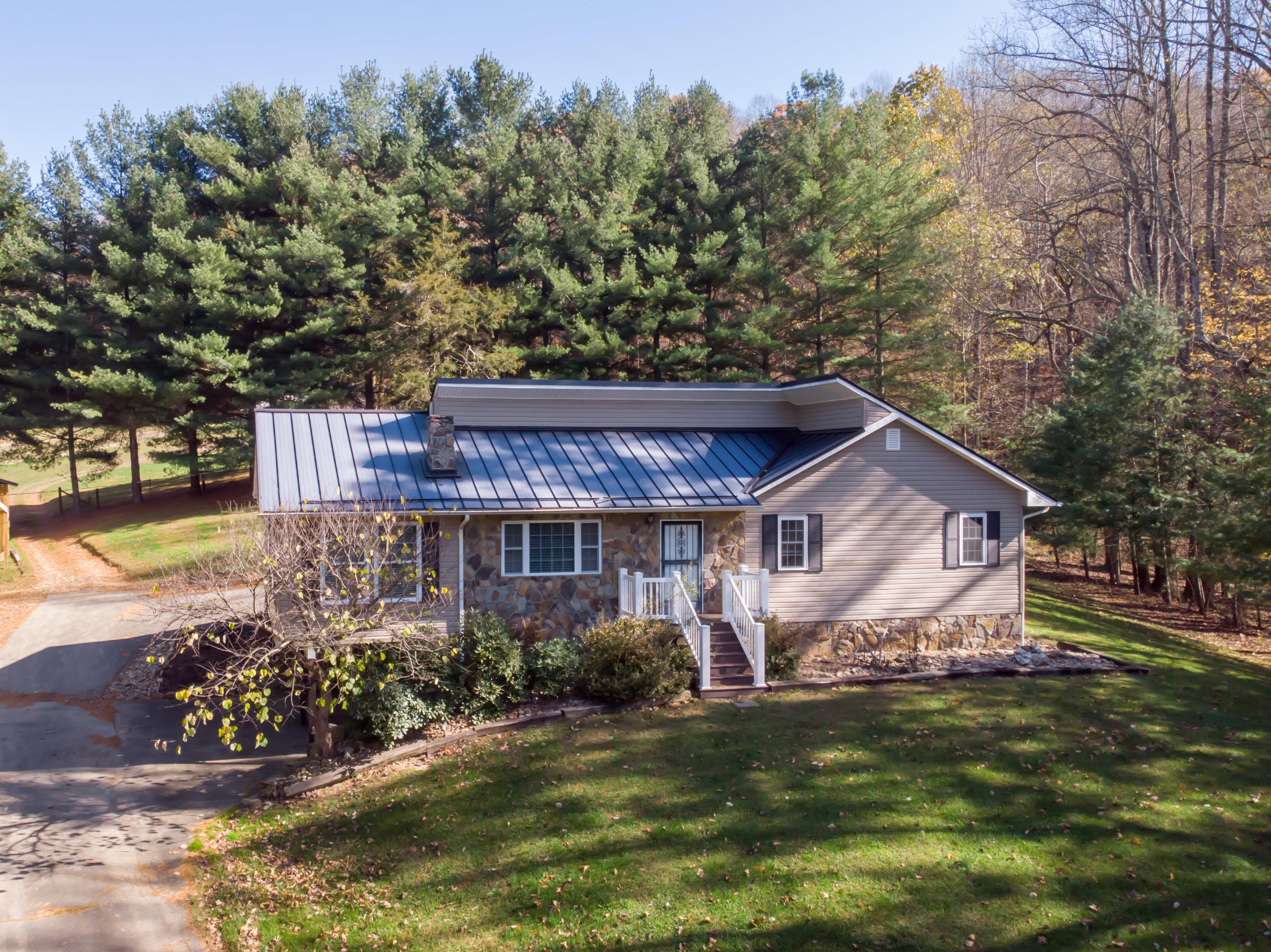 12087 Litchfield