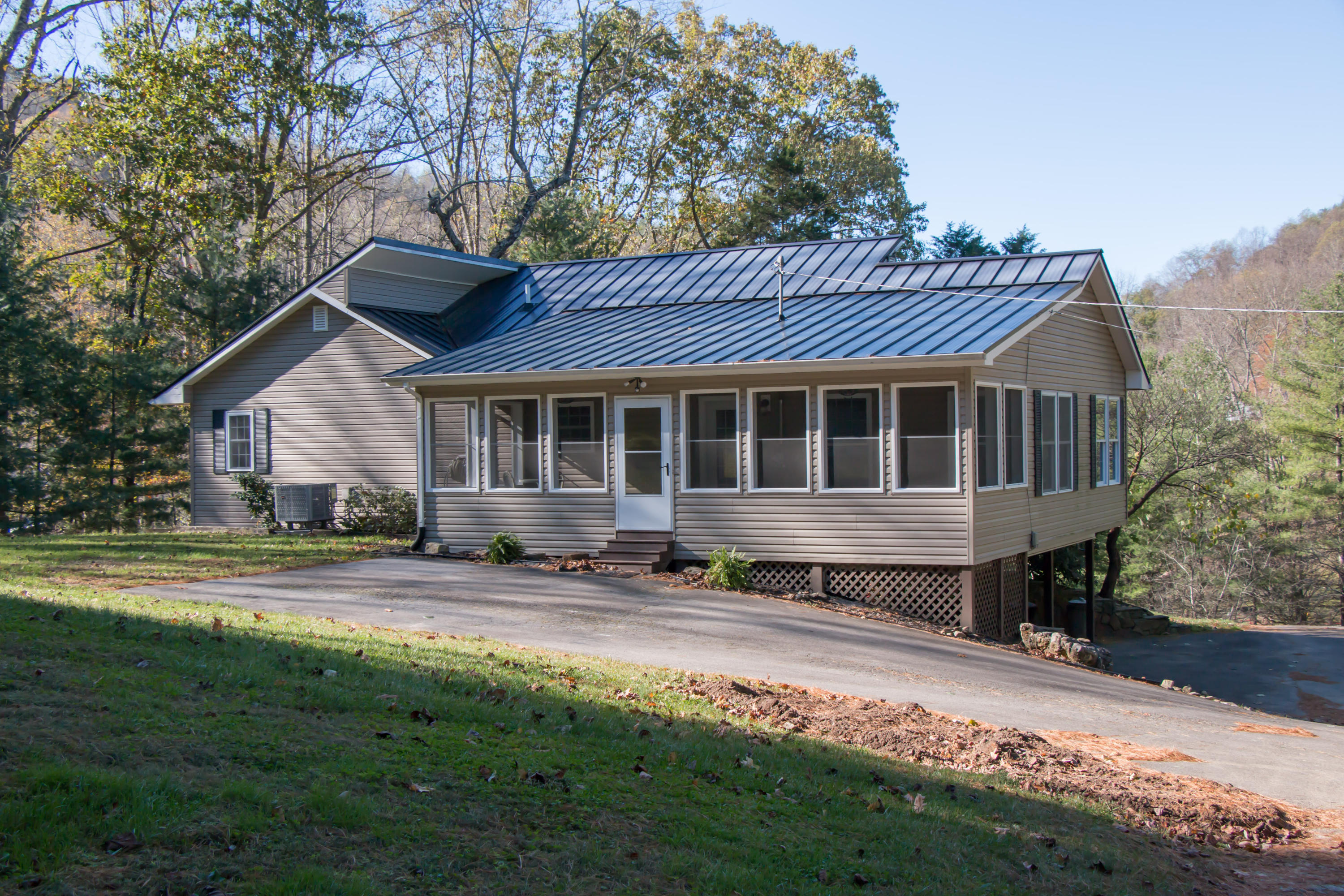 12087 Litchfield