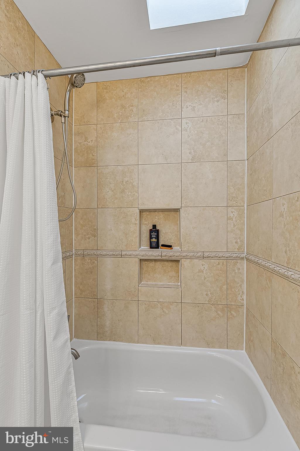 1660 Kalorama Road Northwest Washington, DC 20009 - Photo 17 of 37 Full Bath