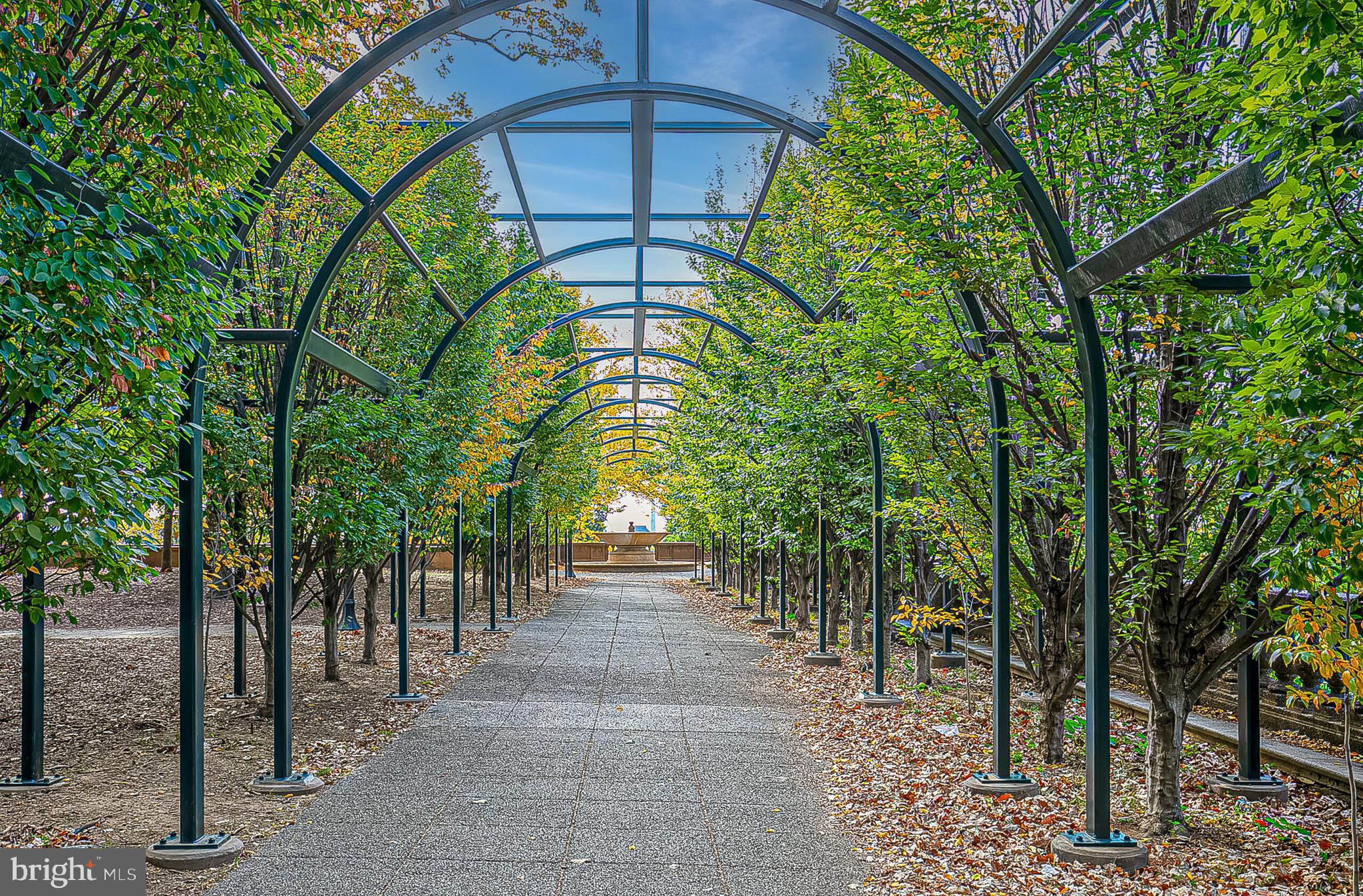 1660 Kalorama Road Northwest Washington, DC 20009 - Photo 28 of 37