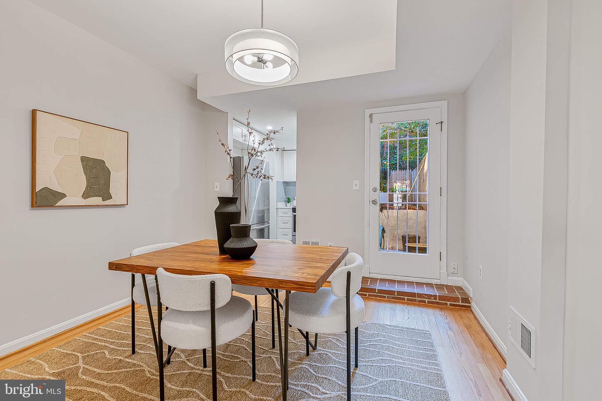 1660 Kalorama Road Northwest Washington, DC 20009 - Photo 5 of 37 Dining Room