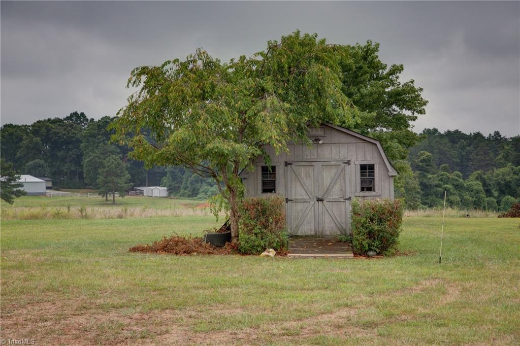 486 Deadmon Road Mocksville, NC 27028 - Photo 19 of 20 Gallery Image 19