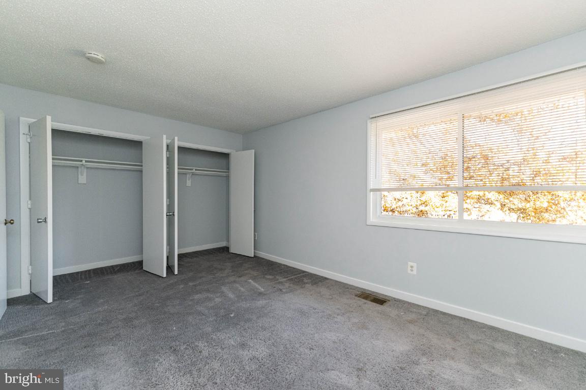 2442 Southgate Square Reston, VA 20191 - Photo 19 of 23