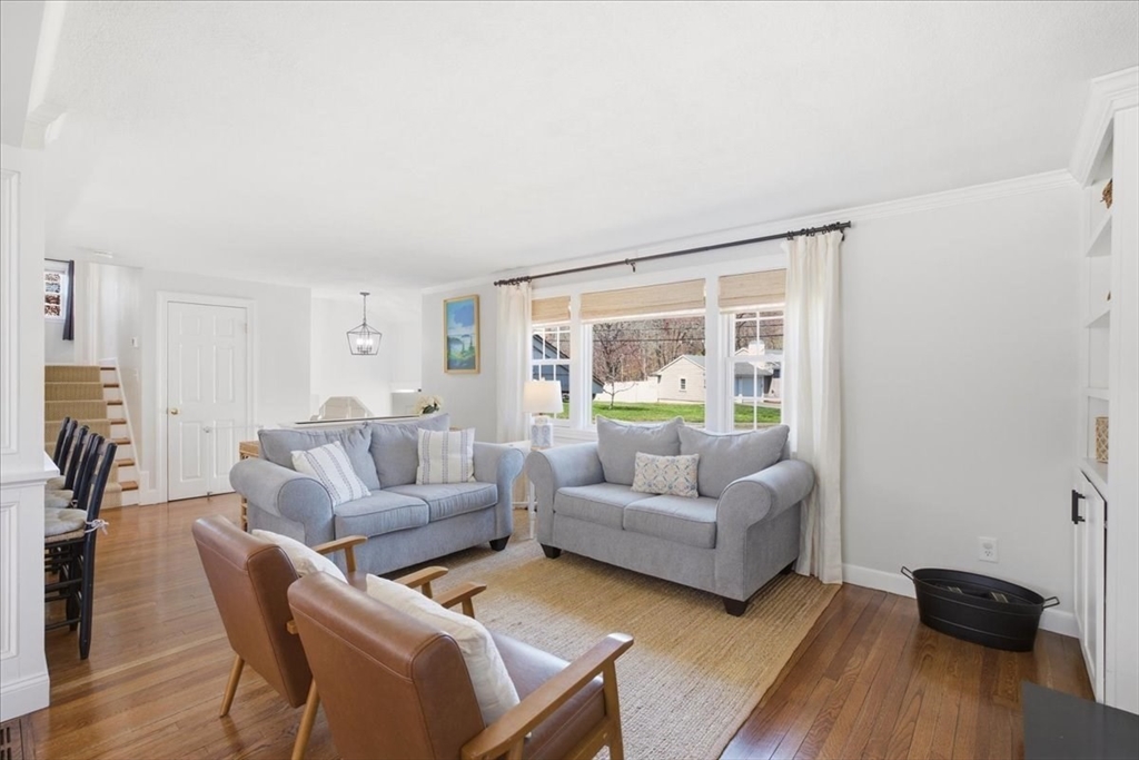 137 Robert Road Dedham, MA 02026 - Photo 10 of 42