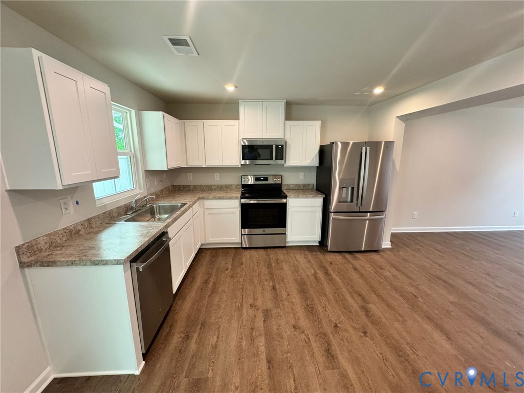 1144 Canterbury Rdg Road Richmond, VA 23224 - Photo 3 of 14
