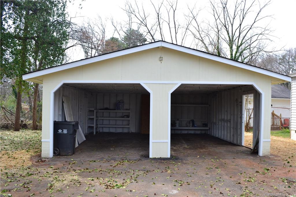 2415 Thornton Road Charlotte, NC 28208 - Photo 7 of 11 Gallery Image 7