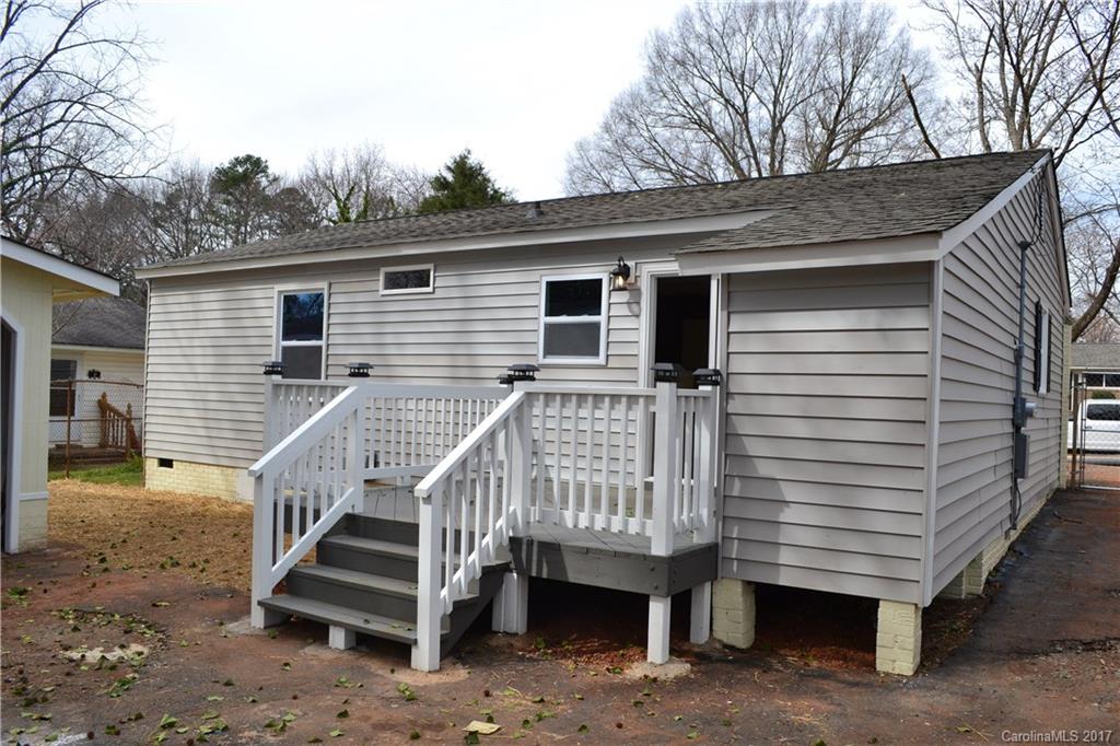 2415 Thornton Road Charlotte, NC 28208 - Photo 8 of 11 Gallery Image 8