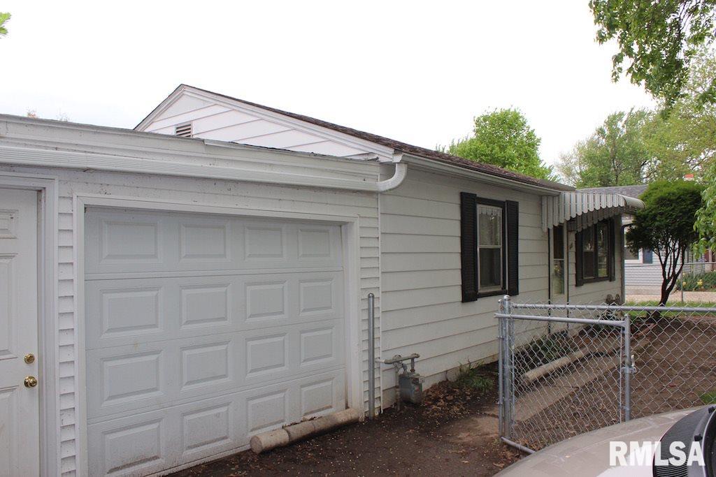 649 South 3rd Street Colona, IL 61241 - Photo 2 of 6 Gallery Image 2