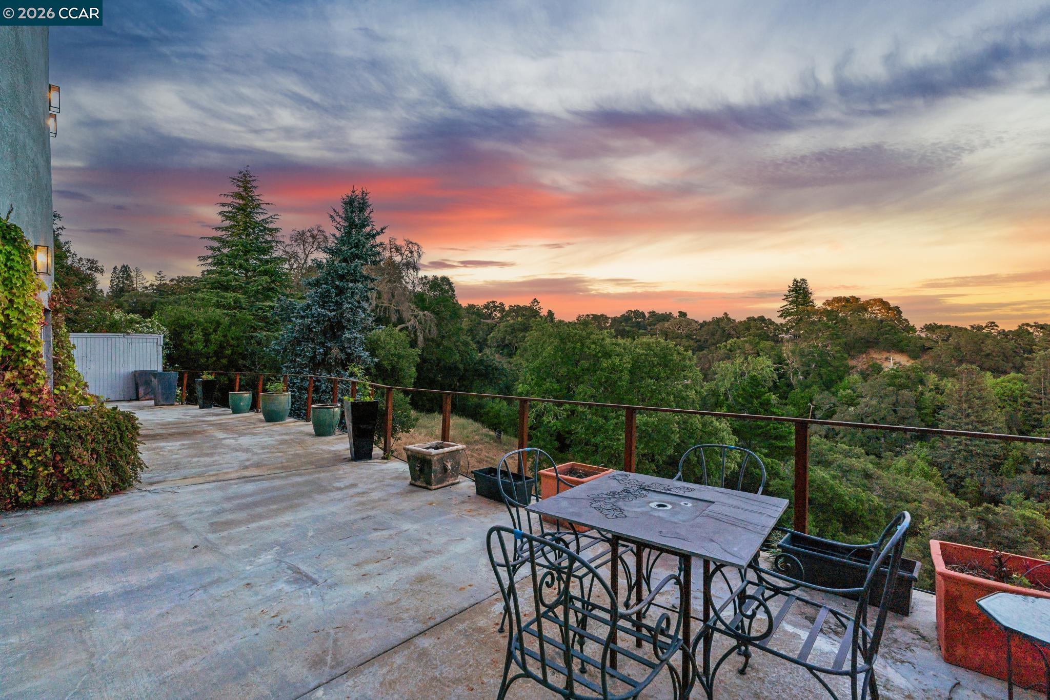 5 Oak Flat Road Orinda, CA 94563 - Photo 11 of 99