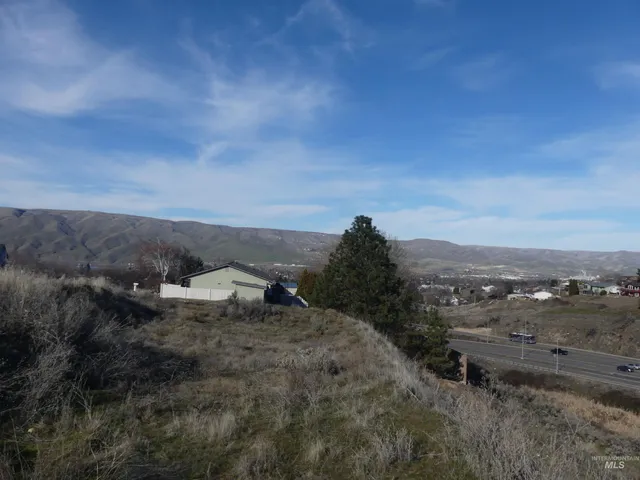 $90,000 | 2987 Knoll Crest Drive, Lewiston, ID 83501