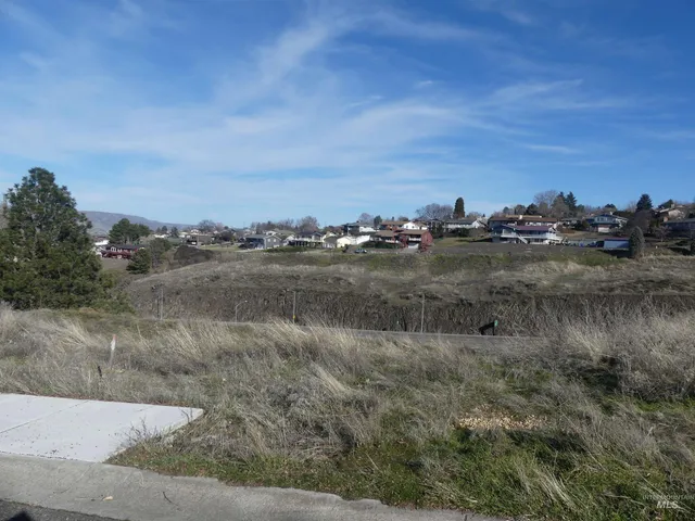 $90,000 | 2987 Knoll Crest Drive, Lewiston, ID 83501