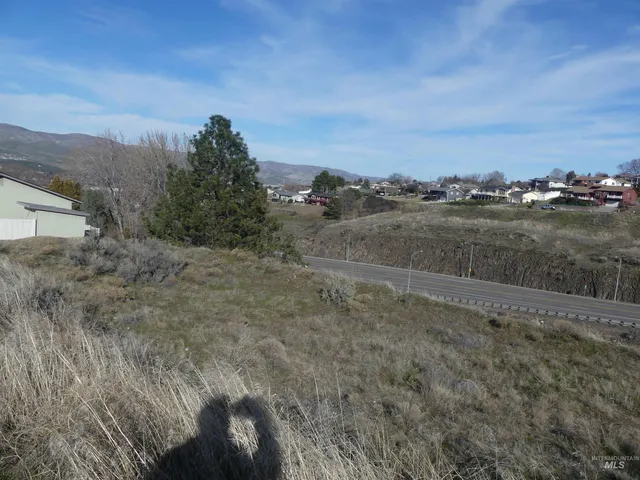 $90,000 | 2987 Knoll Crest Drive, Lewiston, ID 83501