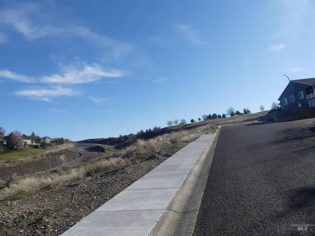 $90,000 | 2987 Knoll Crest Drive, Lewiston, ID 83501