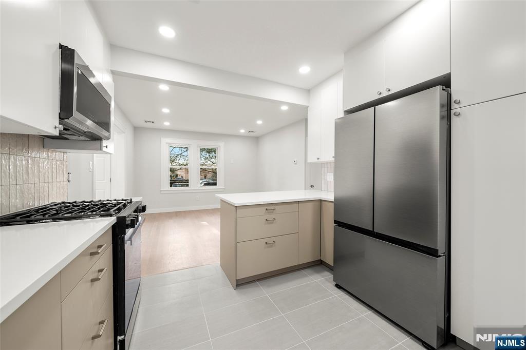 21 Milton Street Cresskill, NJ 07626 - Photo 11 of 26