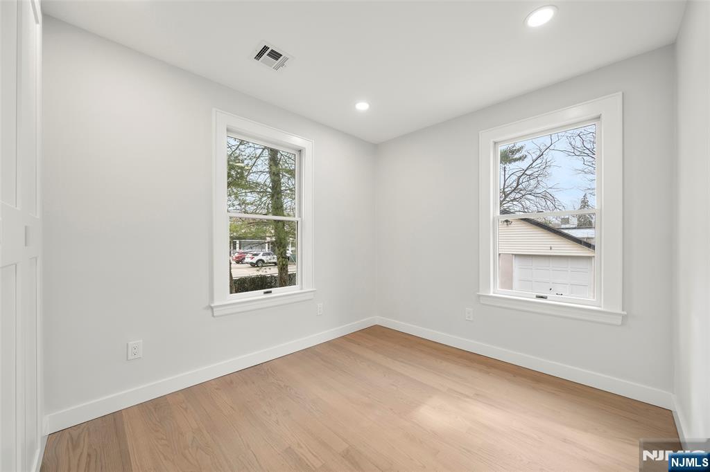 21 Milton Street Cresskill, NJ 07626 - Photo 12 of 26