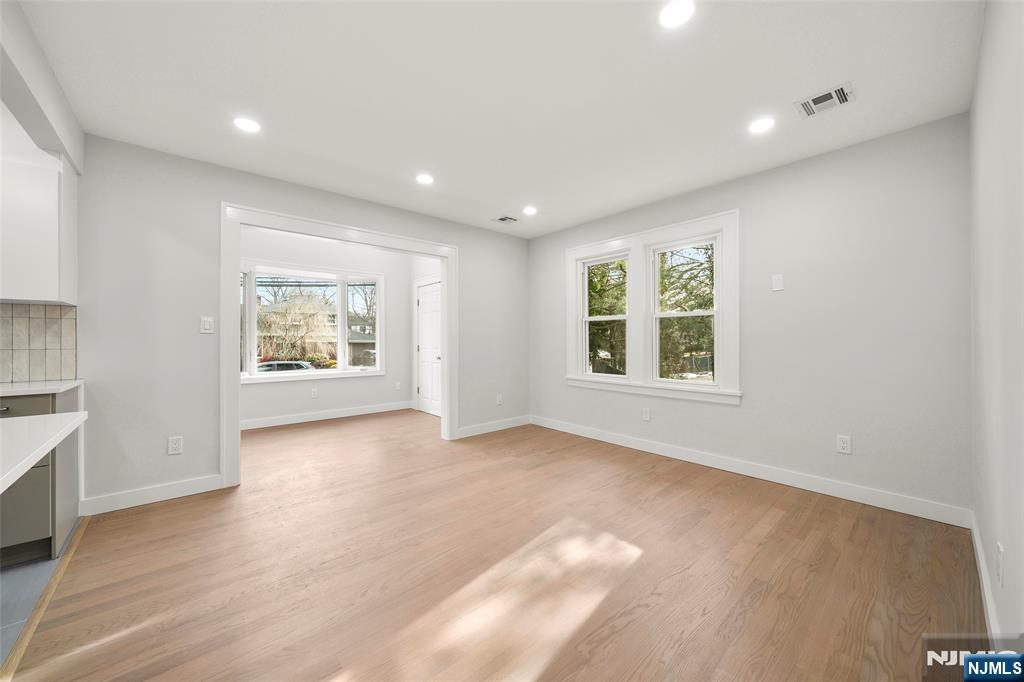 21 Milton Street Cresskill, NJ 07626 - Photo 6 of 26