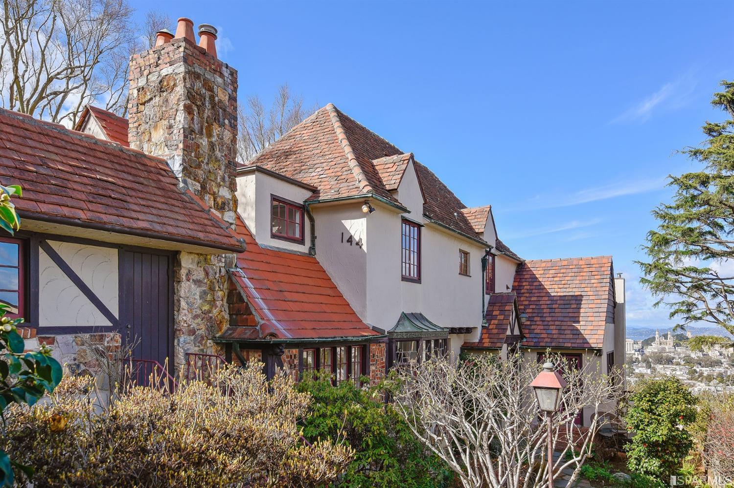 144 Belgrave Avenue San Francisco, CA 94117 - Photo 2 of 88