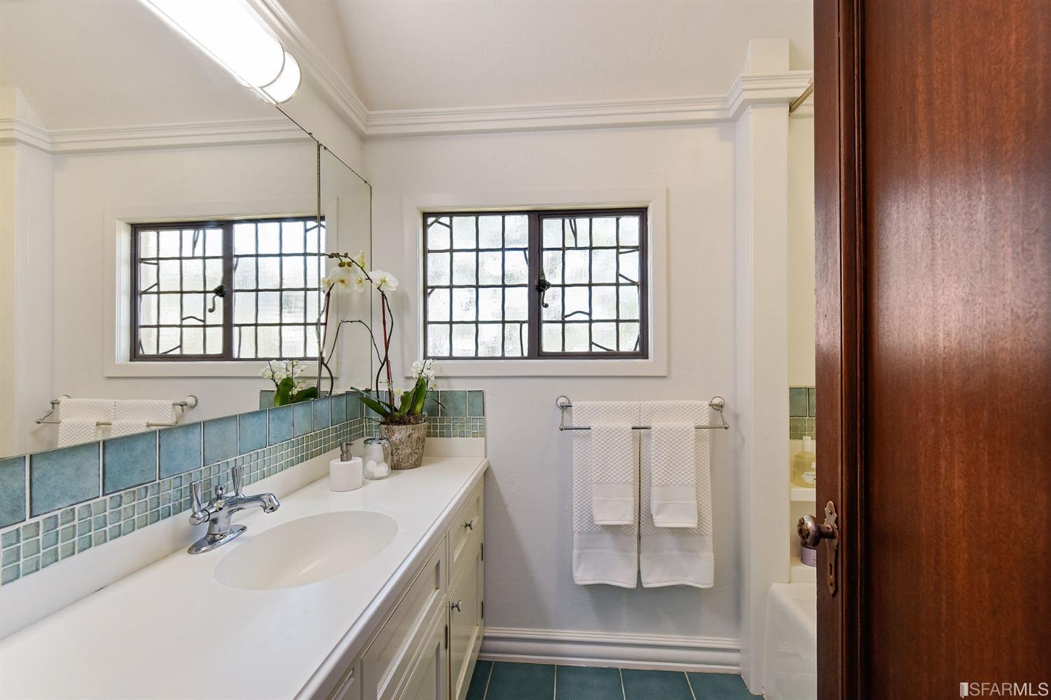 144 Belgrave Avenue San Francisco, CA 94117 - Photo 57 of 88